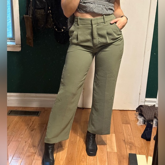 SOLD on Vinted Babaton Effortless Pant Trousers Aritzia Sage Green - Picture 1 of 8